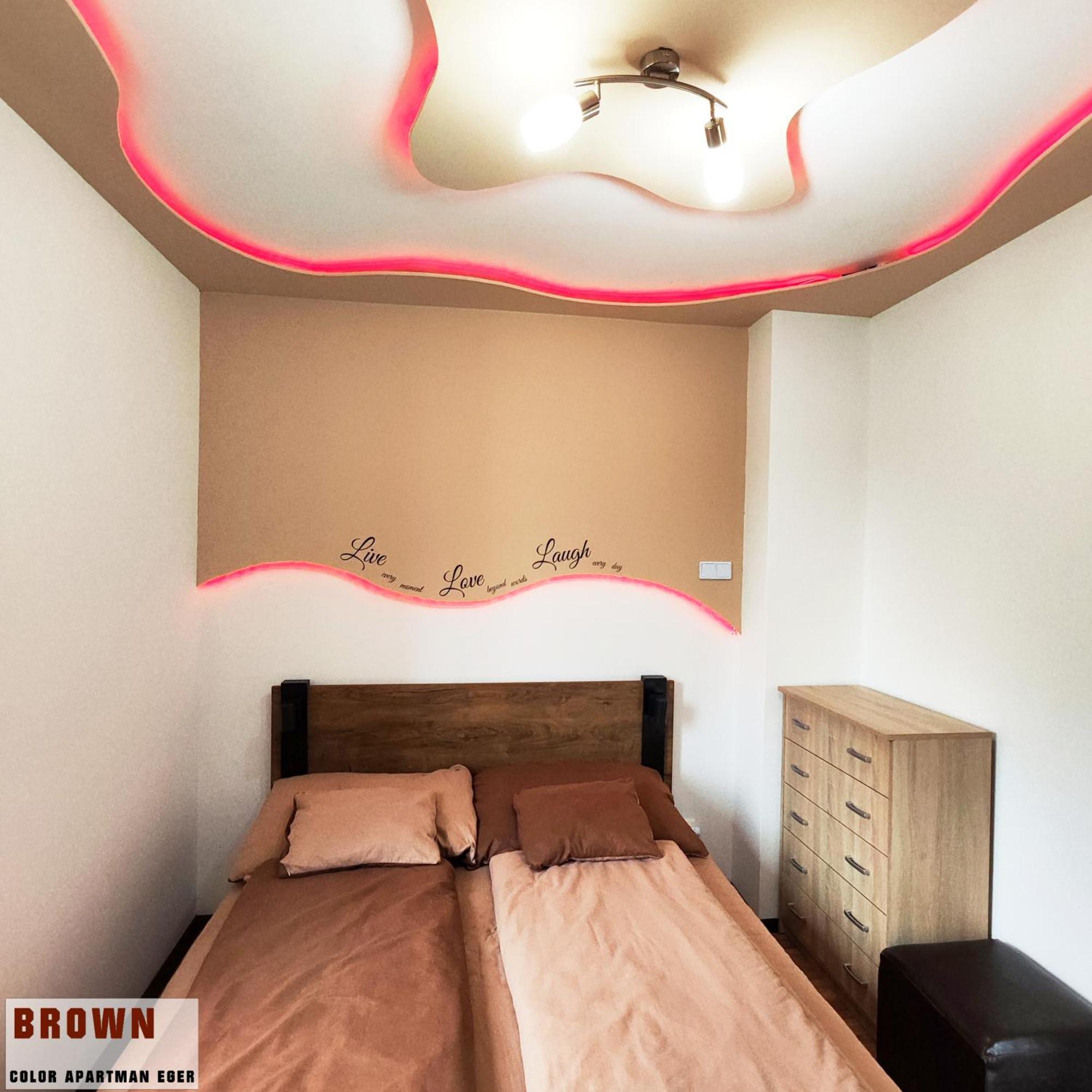 Color Apartmanok Eger Zewnętrze zdjęcie
